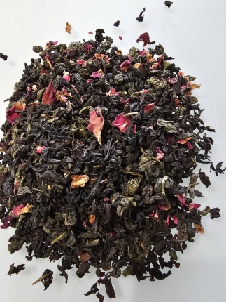 Смесь элитных сортов чёрного изелёного чая с лепестками тайской розы